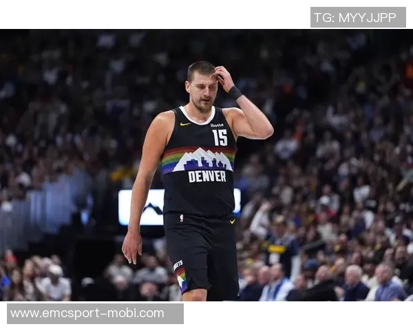 约基奇三节高效表现15投12中轻松砍下26分9篮板9助攻1盖帽